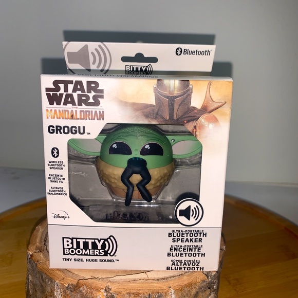 Star Wars Mandalorian Baby Yoda w/ Snack The Child Grogu Bluetooth Bitty Boomers - Picture 1 of 4
